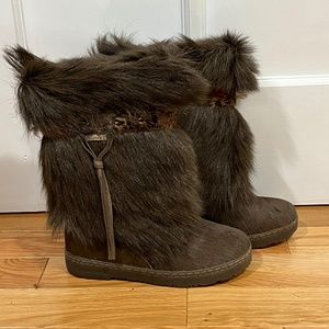 Bearpaw genuine fur women’s winter boots